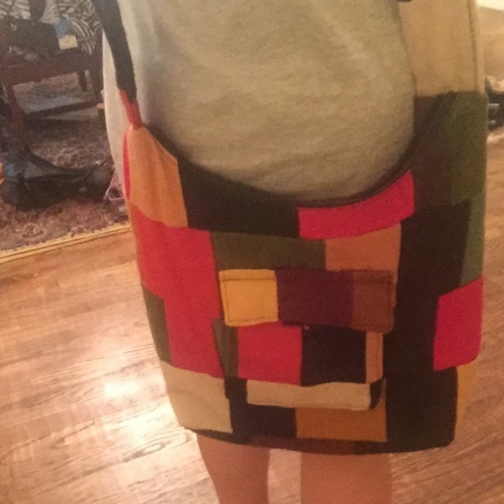 MULTI PATCHED MESSENGER TOTE OVER THE SHOULDER - Picture 3 of 3